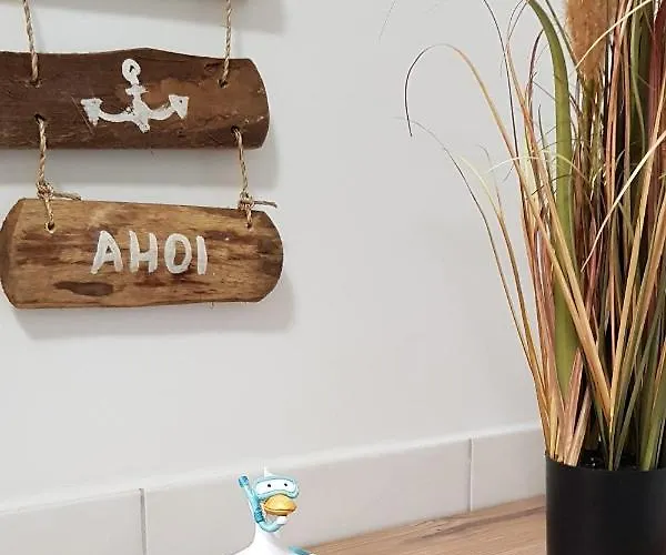 In Mit Balkon شقة