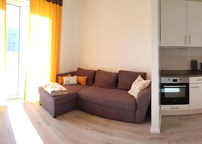 In Mit Balkon شقة Birkenwerder