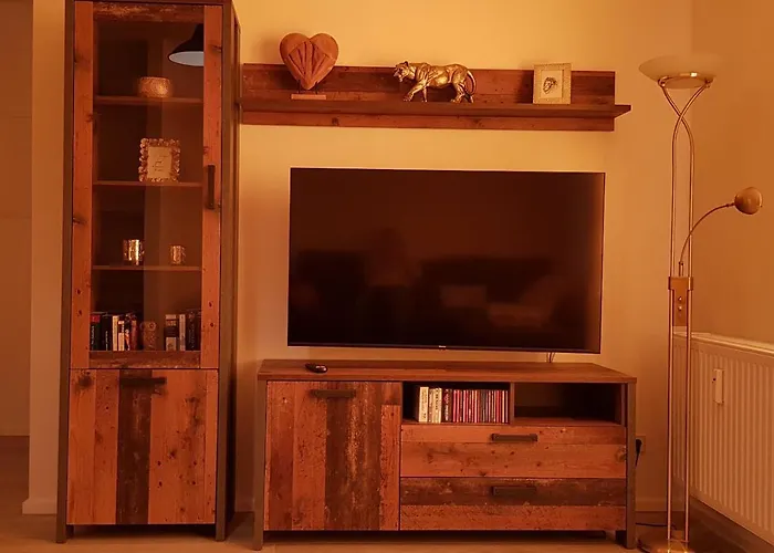 In Mit Balkon شقة